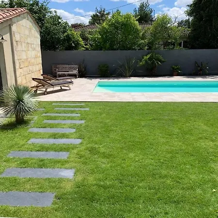 Ferienhaus Maison Spacieuse Avec Piscine Chauffee *