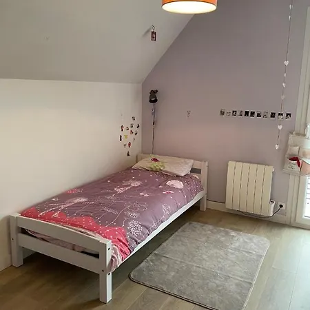 Maison Spacieuse Avec Piscine Chauffee