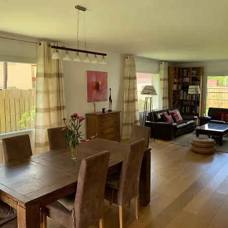 Maison Spacieuse Avec Piscine Chauffee Ferienhaus Eysines