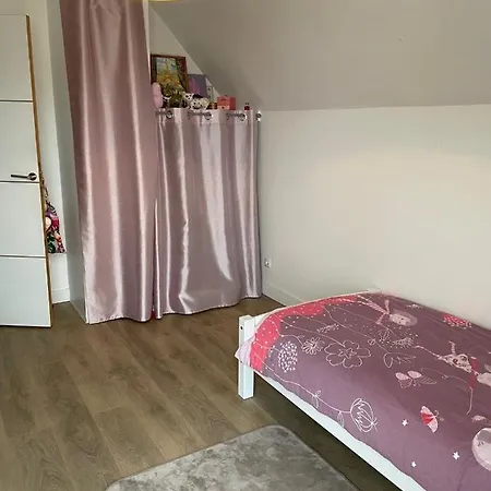 Ferienhaus Maison Spacieuse Avec Piscine Chauffee Eysines